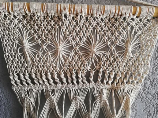 TAPISSERIE GARÇON MODÈLE MACRAME