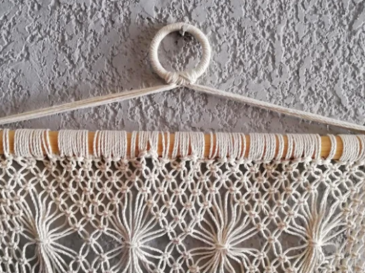 TAPISSERIE GARÇON MODÈLE MACRAME