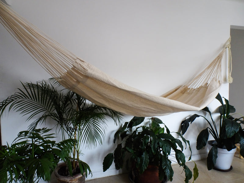 TRADITIONAL FABRIC HAMMOCK